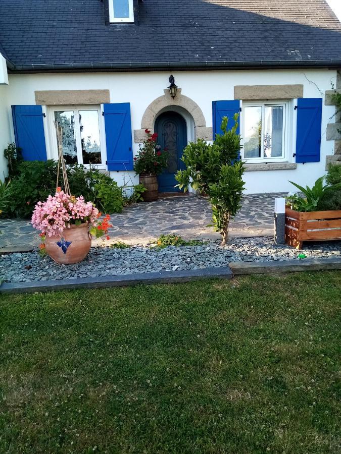 Maison Aux Volets Bleus Quévert Exteriér fotografie